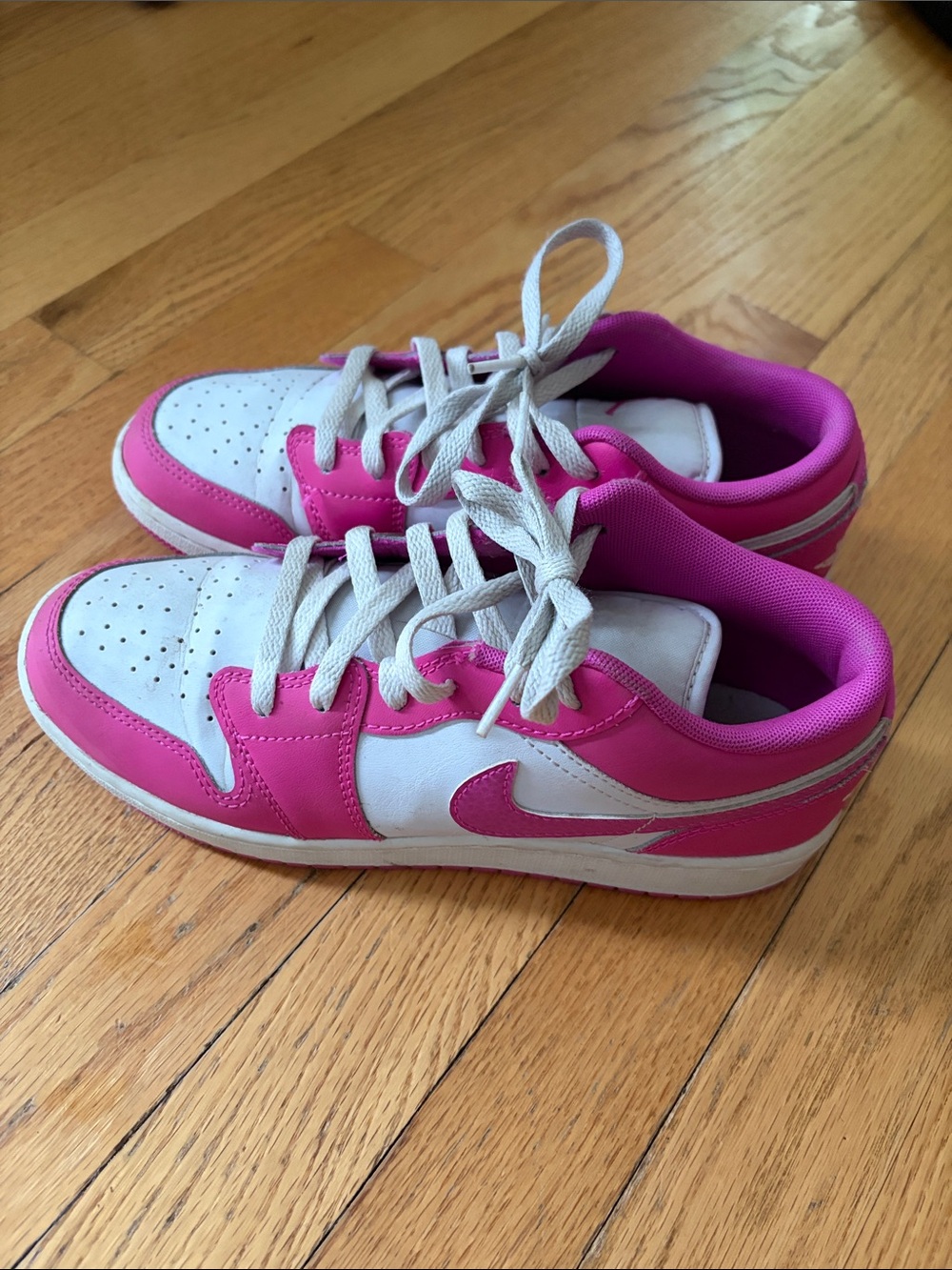 Nike Dunks Kids Pink and White sneakers